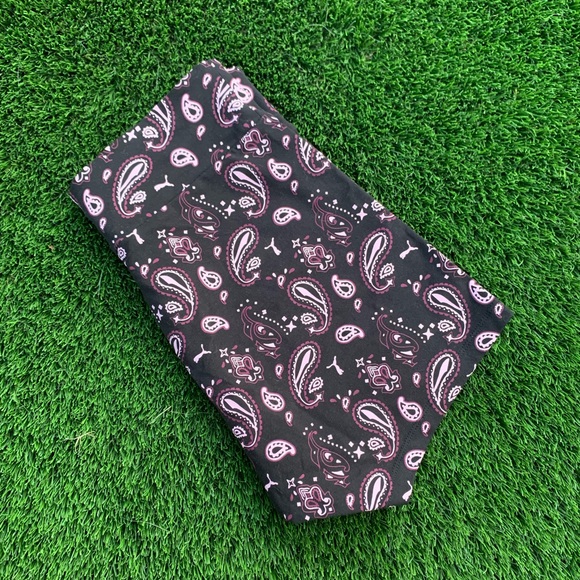 Puma Workout Shorts 🩳 - Picture 2 of 4